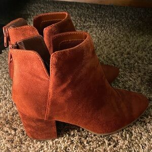 Burnt orange / scarlet booties